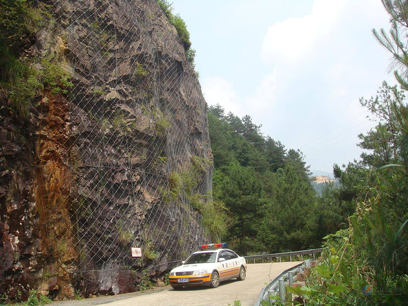 �Rɽ���ٹ�·�İ��b߅�·��o�W(w��ng)ע�����